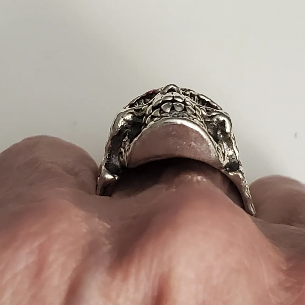 Silvertone Skull Ring